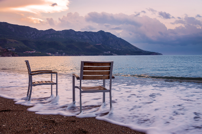 AdobeStock_69431339_zwei sessel am strand_400